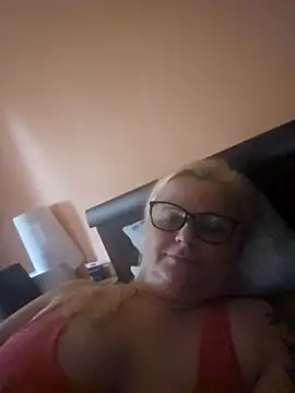 Snapshot of NieMaJazdyBezGwiazdy7883 chatting on 10.08.25 NieMaJazdyBezGwiazdy7883 online show from 10.08.25