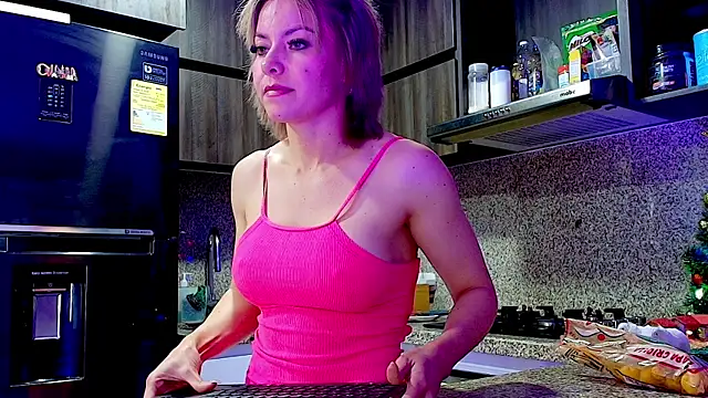 LADY S10 online show from 11.14.25