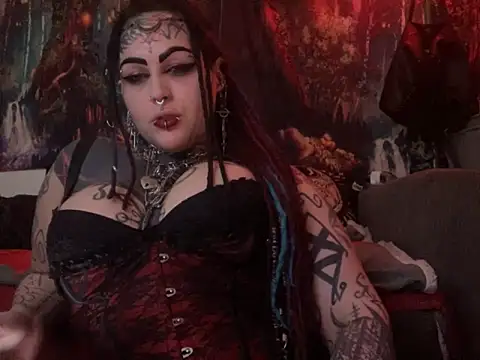 Snapshot of nyxvelon chatting on 11.27.25 nyxvelon online show from 11.27.25