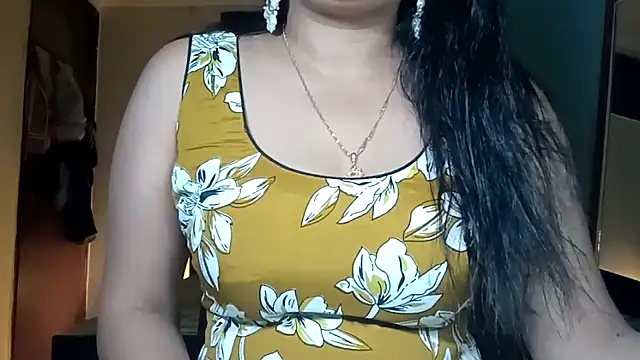 Snapshot of horny_milf_couple chatting on 06.13.26 horny milf couple online show from 06.13.26