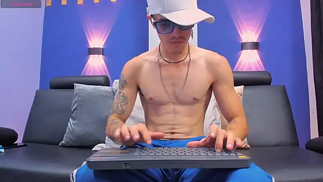 Snapshot of imsammytop chatting on 10.23.25 imsammytop online show from 10.23.25