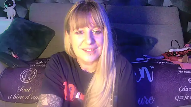 Delichieuse5 online show from 01.13.25