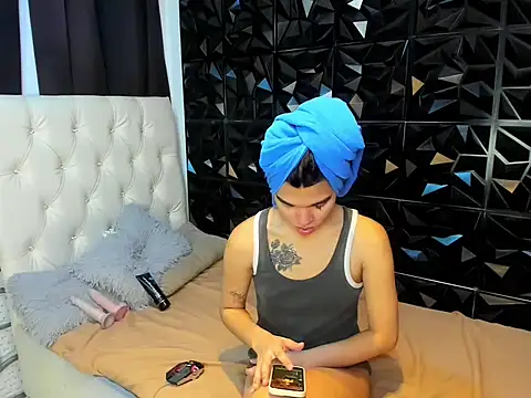 Snapshot of Yourdreamgoddess chatting on 05.12.26 Yourdreamgoddess online show from 05.12.26