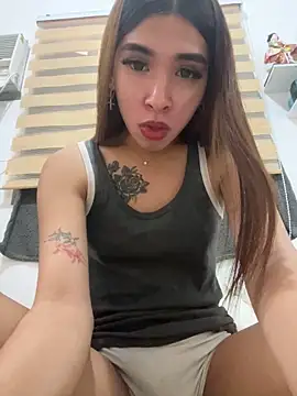Snapshot of Yourdreamgoddess chatting on 05.17.26 Yourdreamgoddess online show from 05.17.26