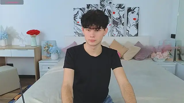 Cute Mike online show from 10.18.25