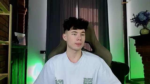 Cute Mike online show from 02.19.26