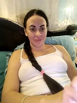 Stefaniyaxq online show from 10.13.25