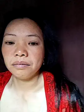 Snapshot of miomio-12 chatting on 10.27.25 miomio-12 online show from 10.27.25