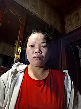 Snapshot of miomio-12 chatting on 11.04.25 miomio-12 online show from 11.04.25