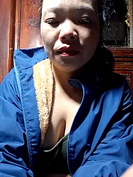 Snapshot of miomio-12 chatting on 11.09.25 miomio-12 online show from 11.09.25