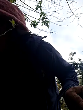 Snapshot of miomio-12 chatting on 11.14.25 miomio-12 online show from 11.14.25