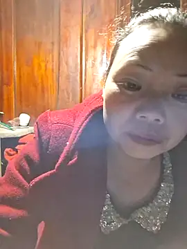 Snapshot of miomio-12 chatting on 11.20.25 miomio-12 online show from 11.20.25