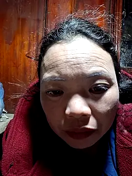 Snapshot of miomio-12 chatting on 12.04.25 miomio-12 online show from 12.04.25