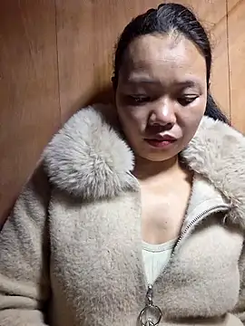 Snapshot of miomio-12 chatting on 02.14.26 miomio-12 online show from 02.14.26