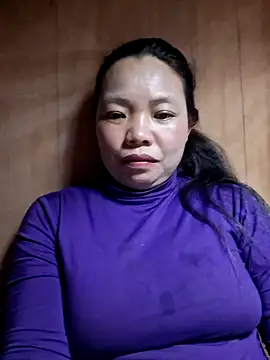 Snapshot of miomio-12 chatting on 02.15.26 miomio-12 online show from 02.15.26