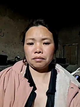 Snapshot of miomio-12 chatting on 03.18.26 miomio-12 online show from 03.18.26