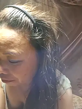 Snapshot of miomio-12 chatting on 03.29.26 miomio-12 online show from 03.29.26