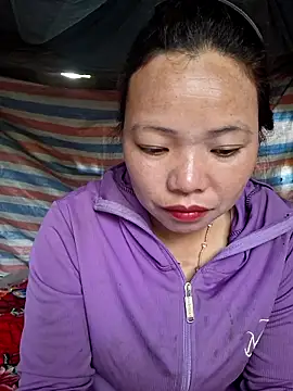 Snapshot of miomio-12 chatting on 04.05.26 miomio-12 online show from 04.05.26