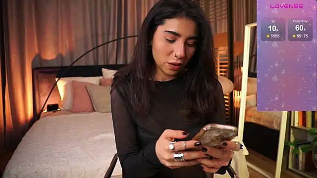 Snapshot of YokoKoko_ chatting on 11.11.25 YokoKoko online show from 11.11.25