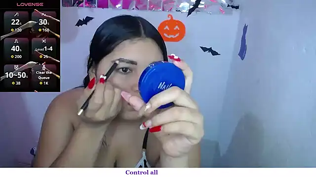 Snapshot of Gaby22d chatting on 10.17.25 Gaby22d online show from 10.17.25
