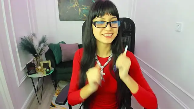 TiffanyYounge online show from 02.05.26