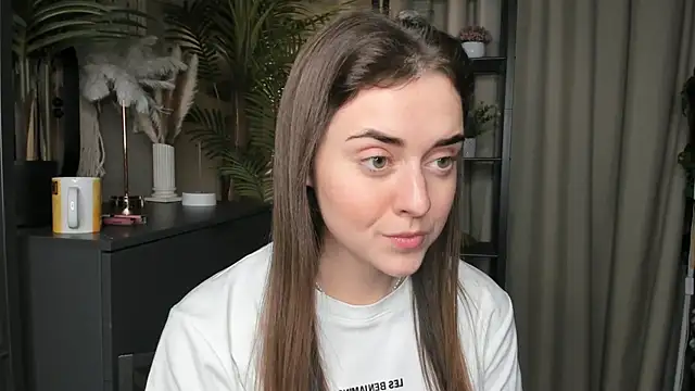 ThelmaJusto online show from 11.09.25