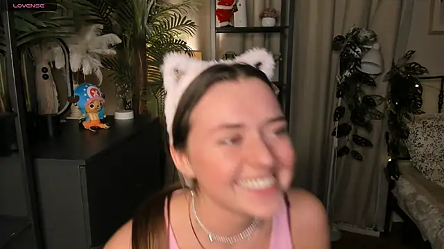 ThelmaJusto online show from 02.10.26