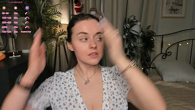 ThelmaJusto online show from 04.15.26