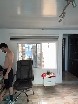 Snapshot of noah_red chatting on 11.20.25 noah red online show from 11.20.25