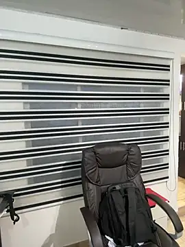 Snapshot of noah_red chatting on 11.25.25 noah red online show from 11.25.25