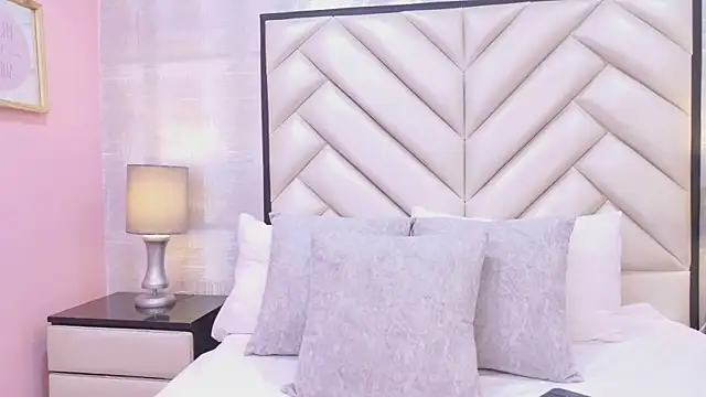 CristalShayy online show from 03.04.26