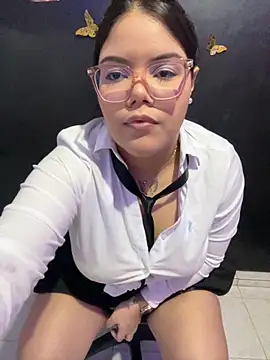 Snapshot of GabrielleMarsh1 chatting on 10.08.25 GabrielleMarsh1 online show from 10.08.25