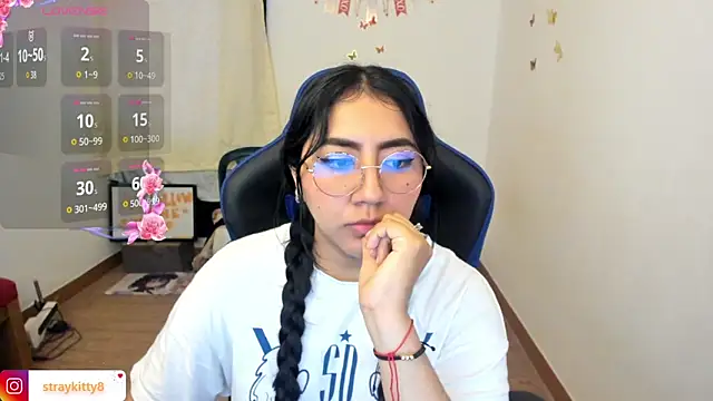 LoveLyy- online show from 03.31.26