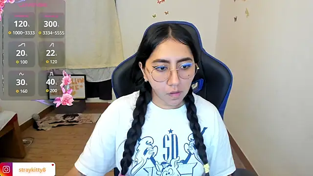 LoveLyy- online show from 04.28.26