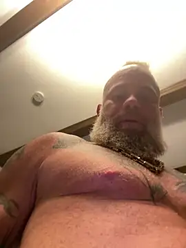 Snapshot of Muscledick40 chatting on 10.05.25 Muscledick40 online show from 10.05.25