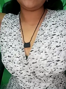 Snapshot of Rashmi_011 chatting on 11.06.25 Rashmi 011 online show from 11.06.25