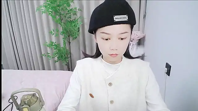 mili0923 online show from 10.31.25