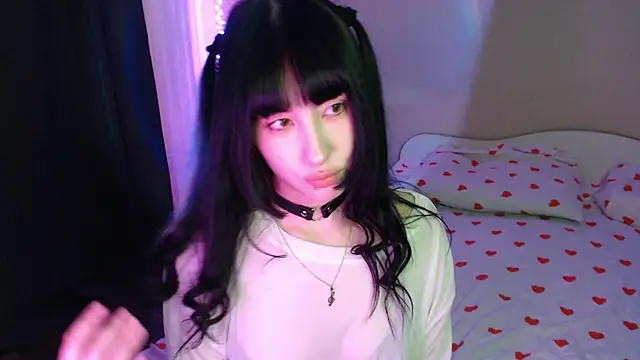 NaemiiBlush online show from 10.28.25