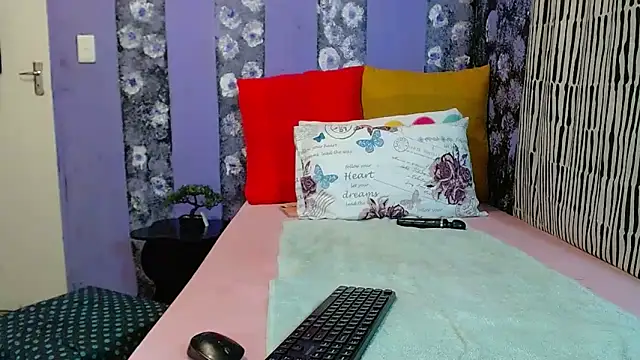 Bigboobsbooty online show from 04.09.26