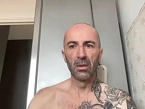 slave44nantes online show from 12.02.25