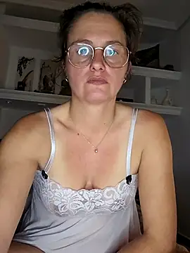 xcrazzycat online show from 04.17.26