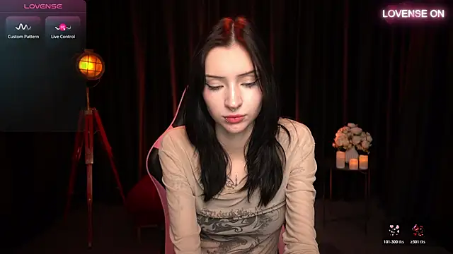 Snapshot of Trix_Void chatting on 11.17.25 Trix Void online show from 11.17.25