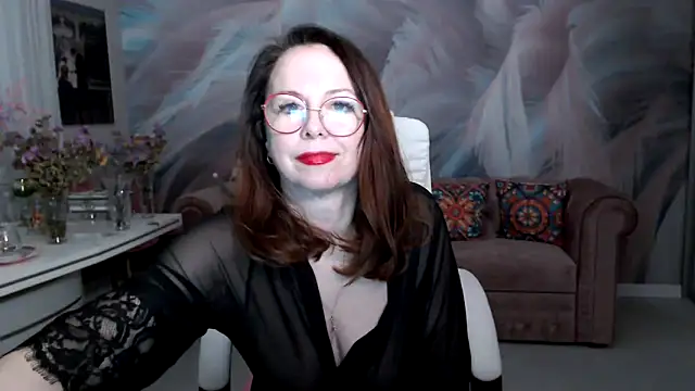 Arisa5000 online show from 11.24.25