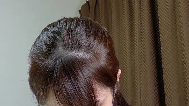 Snapshot of mio_k1 chatting on 10.22.25 mio k1 online show from 10.22.25