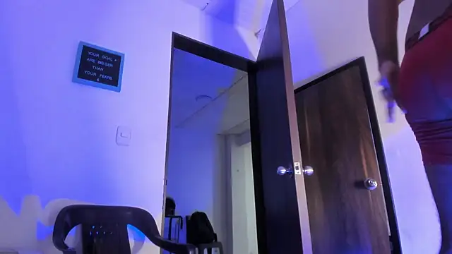 Snapshot of Dann_17_ chatting on 11.07.25 Dann 17 online show from 11.07.25