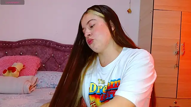 Hanssel tess online show from 10.18.25