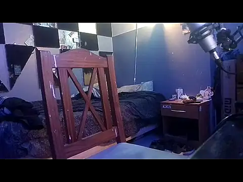 Snapshot of Franhugecum chatting on 12.03.25 Franhugecum online show from 12.03.25