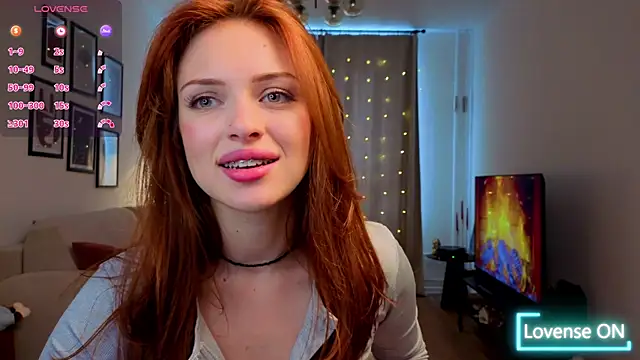 Snapshot of _Cats_eyes_ chatting on 07.24.26 Cats eyes online show from 07.24.26