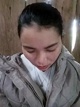 Snapshot of kun-love chatting on 11.18.25 kun-love online show from 11.18.25