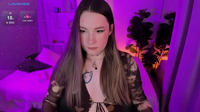 Snapshot of BlackSabbath_ chatting on 11.30.25 BlackSabbath online show from 11.30.25